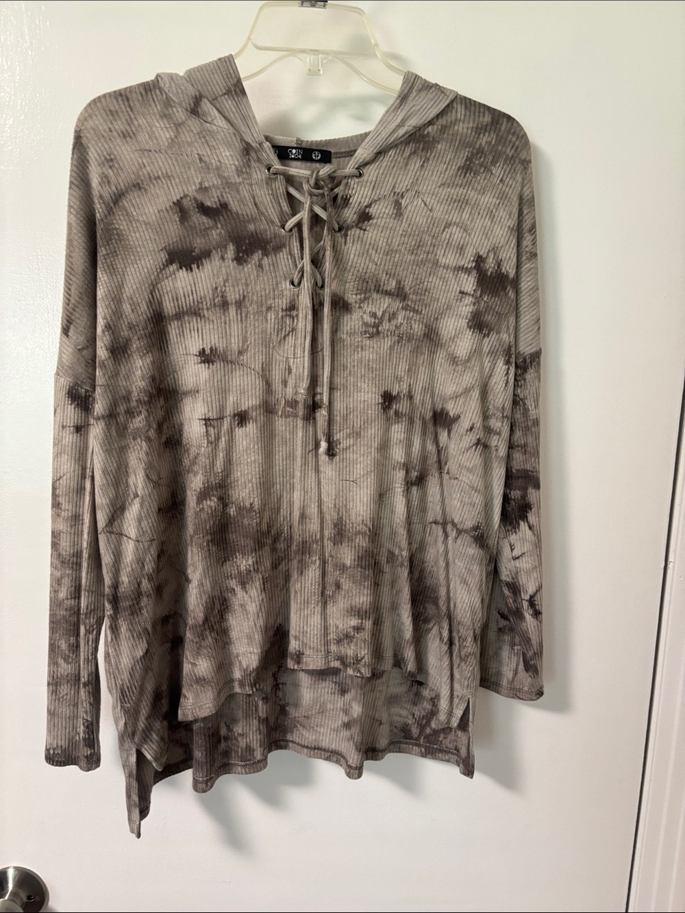 Lace-Up Hooded Tie-Dye Top in Gray